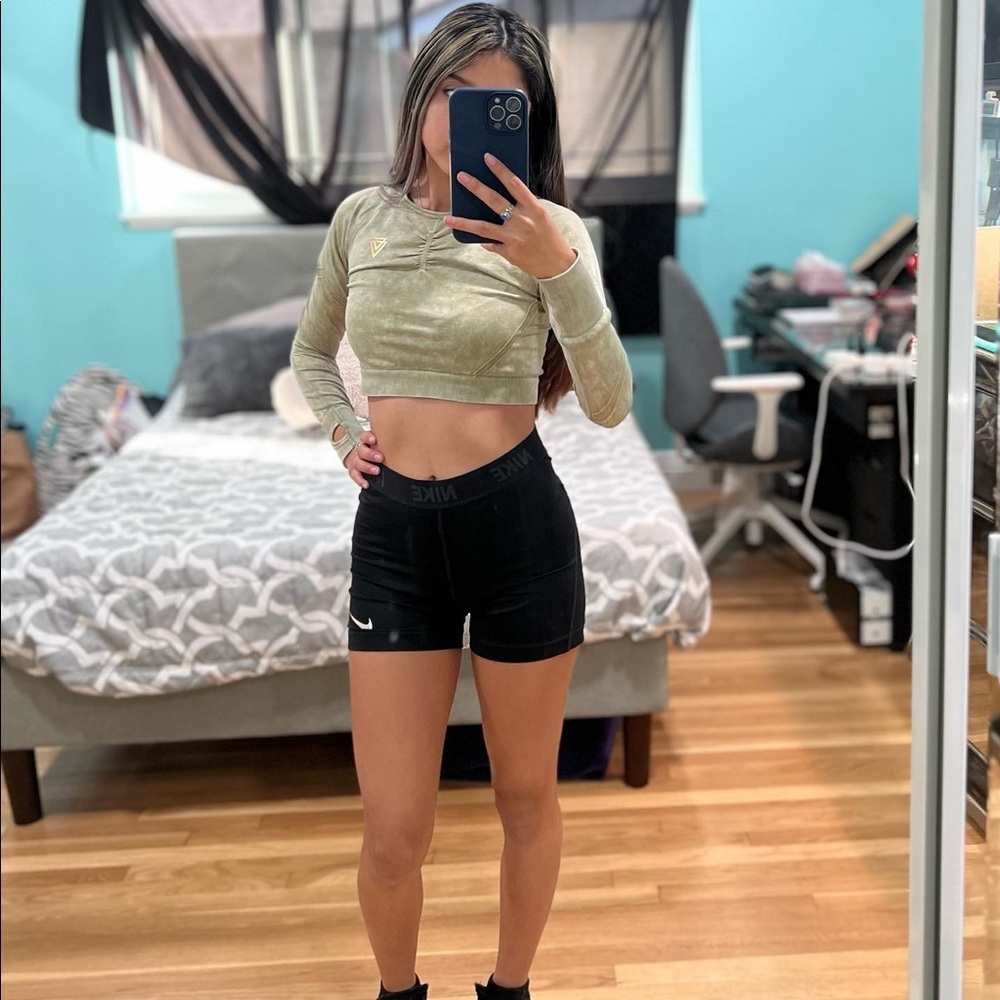 Nike green spandex so cute